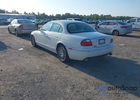 2006 Jaguar S-Type 3.0L V6 from USA, damaged, VIN SAJWA01A36FN52663